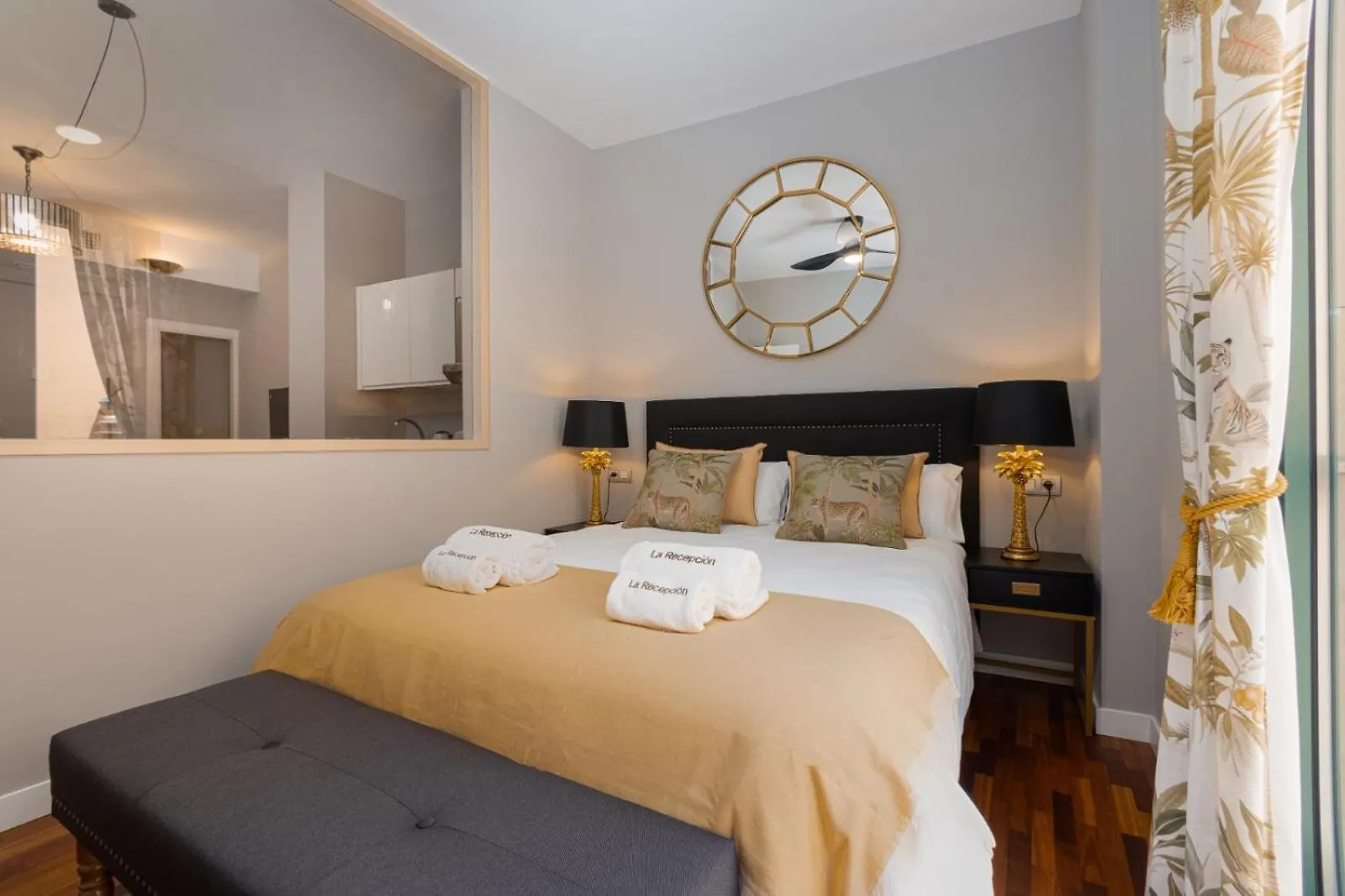 Cathedral Suites - City Center Apartment Malaga Spain