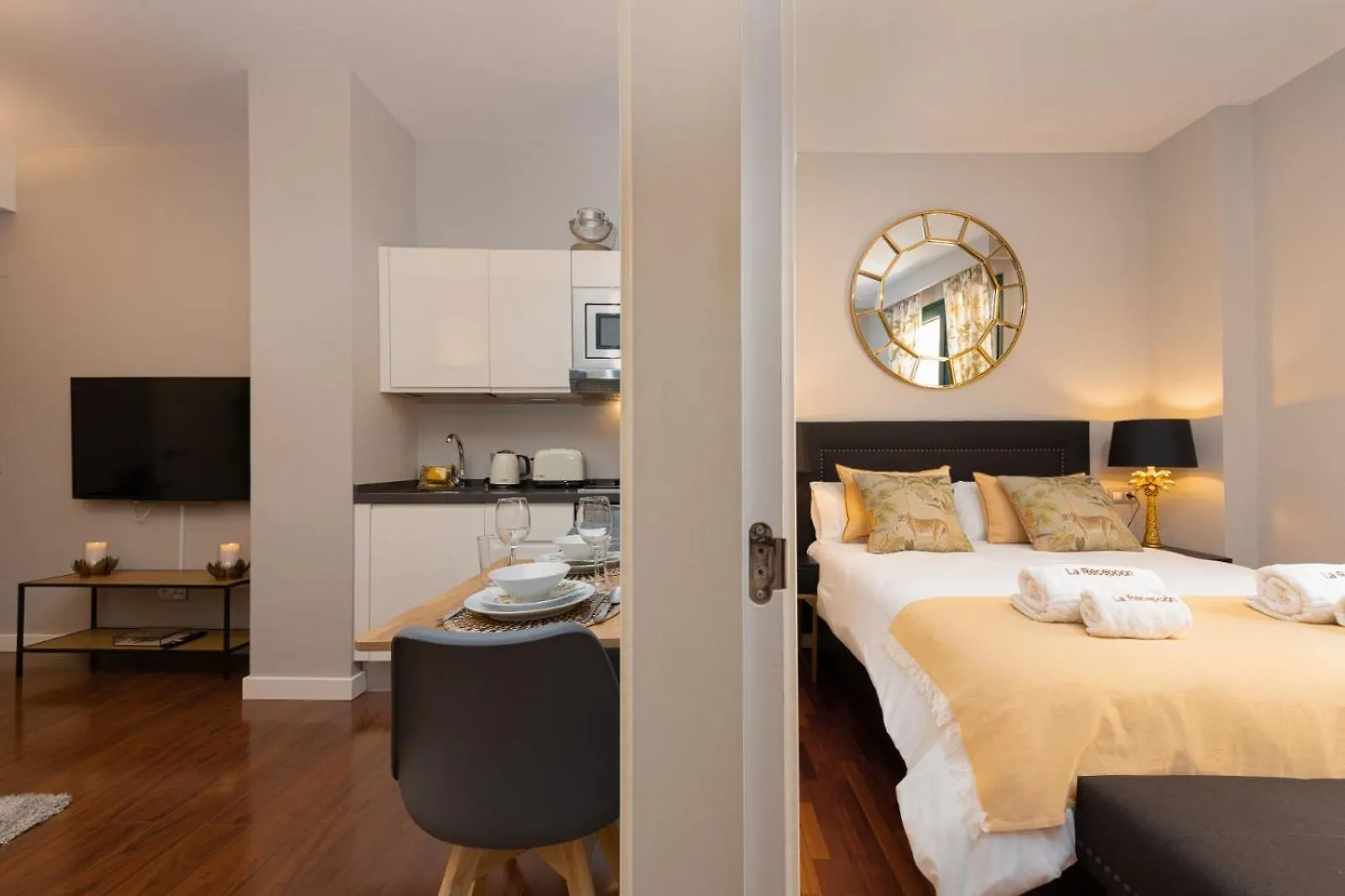 Cathedral Suites - Plaza Del Obispo Málaga